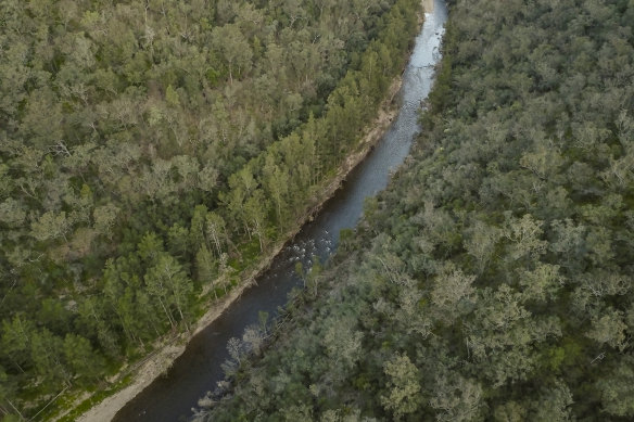 Raising the Warragamba Dam wall would flood as many as 6000 hectares of land, including along the Coxs River.