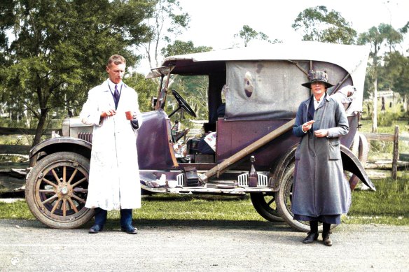 Miriam Chisholm and her father Frank, who helped alter the car specifically for his daughter’s trip north to view a total solar eclipse. The image has been colourised.