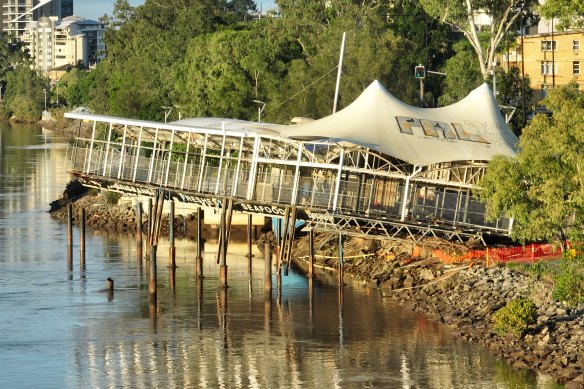 The derelict Drift restaurant blocks the Bicentennial Bikeway in Milton after February’s floods. 