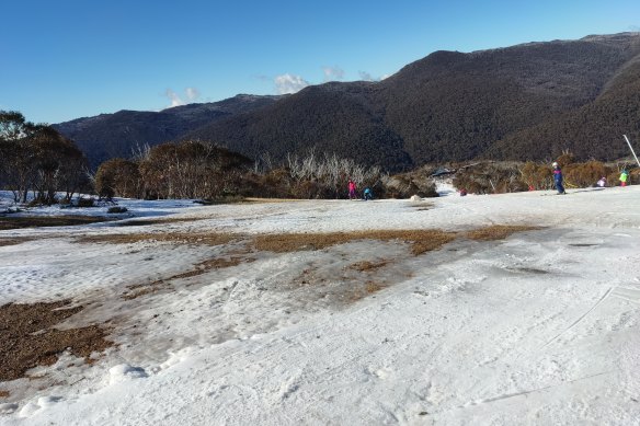 The Ballroom run at Thredbo in early August, looking towards the Merritts Mountain House.