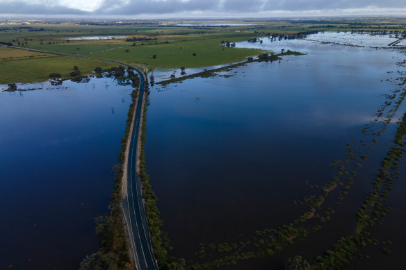 An aerial picview of the Murray Valley Highway, a few kilometres outside Kerang.