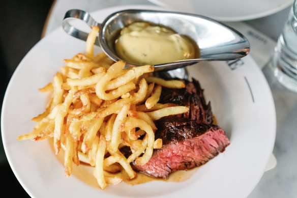 La Lune’s bavette served with bearnaise and frites; perhaps the most bistro-ish bistro dish of all time.