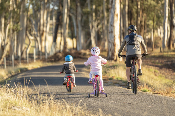 Riders use the Tumbarumba to Rosewood Rail Trail.