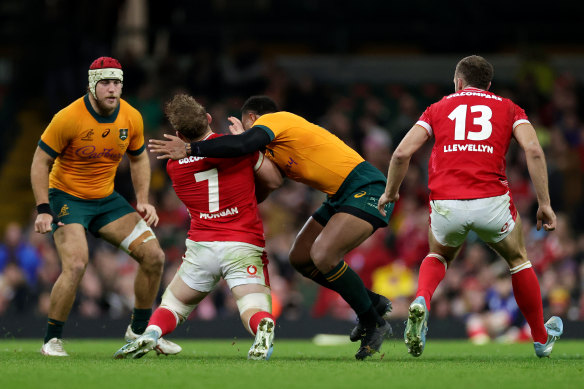 The Samu Kerevi tackle that saw him earn a red card.