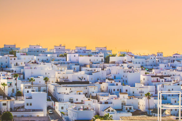 在西班牙日落Vejer,意外发现。