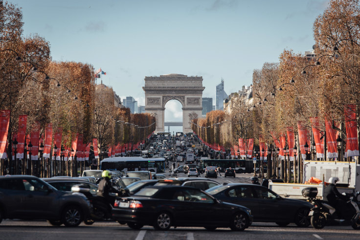 Paris' Champs-Elysees to become an 'extraordinary garden