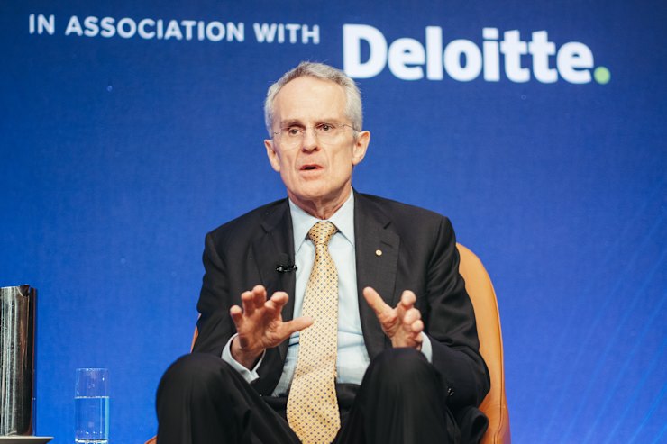 Rod Sims, chair of the Superpower Institute,‍ speaking at an⁢ event.