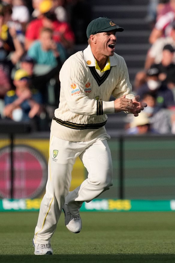 David Warner celebrates the wicket of Haseeb Hameed.