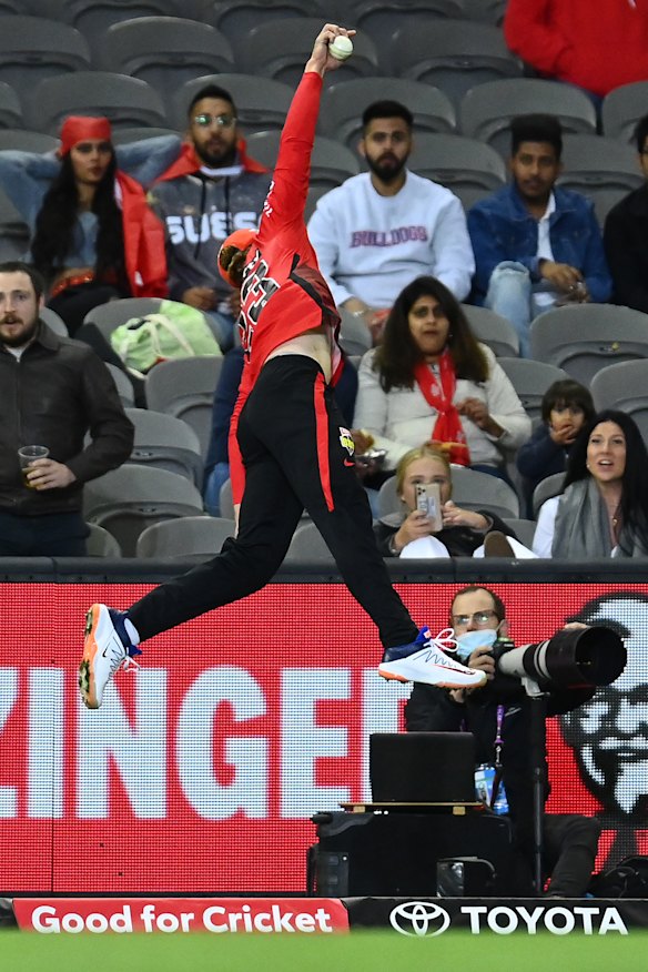 Jake Fraser-McGurk of the Renegades takes a spectacular catch.