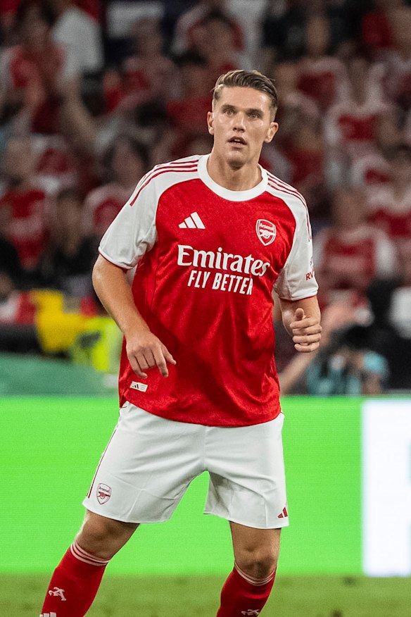 Viktor Gyökeres will take time to click with the Arsenal squad.