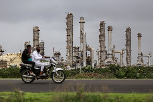 Future Fund urged to dump $175m in Russian ‘blood oil’ from refiner ...