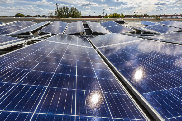 Australia could do more to capitalise on rooftop solar, experts say.