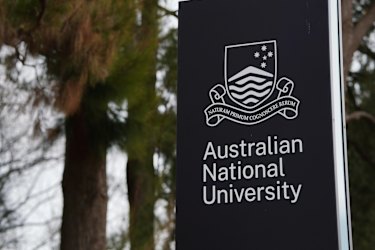 The scandal-plagued university offering students up to $5000 to enrol