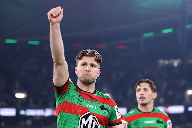 SYDNEY, AUSTRALIA - SEPTEMBER 04: Jai Arrow of the Rabbitohs thanks the crowd during his 100th match during the round 27 NRL match between South Sydney Rabbitohs and Sydney Roosters at Allianz Stadium, on September 04, 2026, in Sydney, Australia. (Photo by Darrian Traynor/Getty Images)