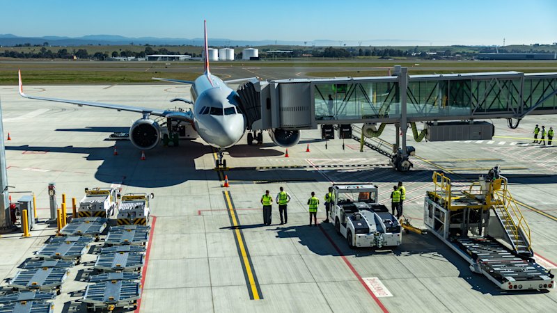 Jetstar’s first flight to Western Sydney Airport arrives early