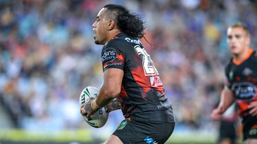 Tigers Fonua Won T Cut His Famous Locks