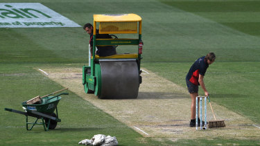 Boxing Day Test Live Australia Vs India Cricket Day Two Live Updates Scores Aussies Survive To Stumps