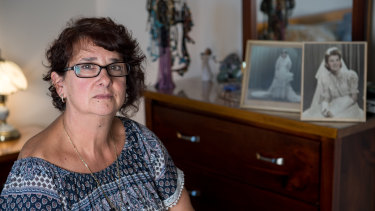 Bev Myers' mother fell out of bed during the night at a nursing home (not owned by Japara) and suffered terrible injuries to her arm, but was not found for some time.
