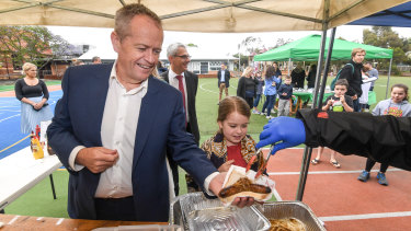 Onion but no sauce. Bill Shorten strikes again at the sausage stall. 