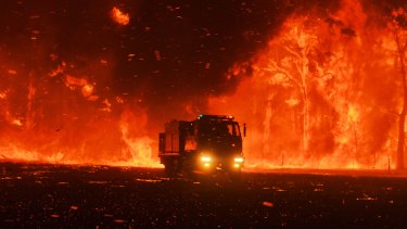 A fire truck pictured during the Green Wattle Creek Fire at Orangeville in late 2019.