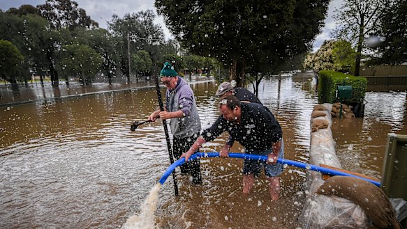 The La Nina wet weather climate system is weakening, with a 50-50 chance of a neutral or drying El Nino system expected to develop. 