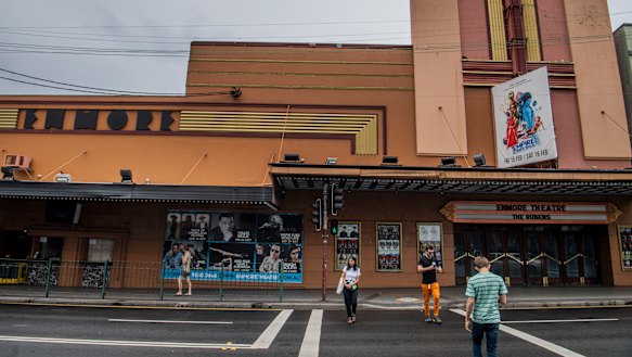 Arts and entertainment venues should be allowed to sell their air space to raise money, the Sydney Business Chamber says.