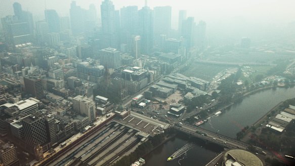 Bushfires and toxic air contributed to a further fall in consumer confidence in January.