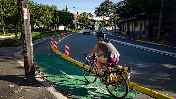 An independent safety audit commissioned by Transport for NSW found safety issues on the Bridge Road cycleway in Glebe.