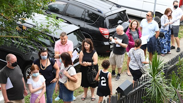 Sydney house rents have reached new records and tough conditions lie ahead.