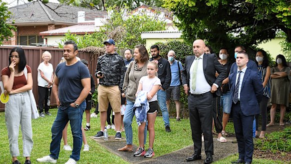 Brokers and agents say buyers are limiting their spending budget as they factor in future rate rises.