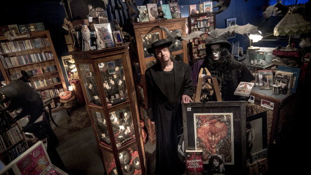 Haunted Bookshop owner Drew Sinton is in a dispute with his Buddhist landlord.  