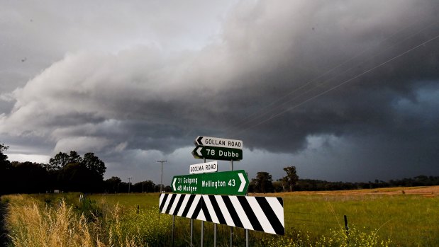 Violent storms with torrential rain near the Mudgee region today.