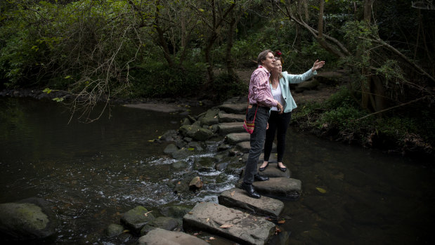 Middle Harbour residents Larissa Penn, John Moratelli and others are very concerned about the environment and social impact of the construction of the new Beaches Link tunnel.