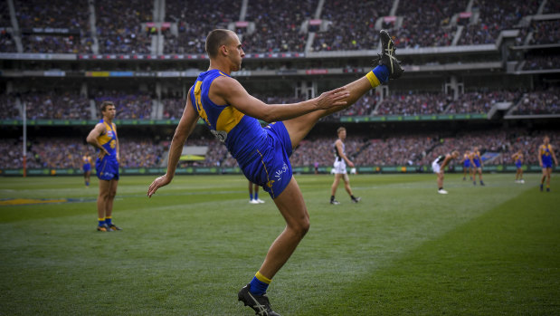 Trusty Sheed: West Coast's Dom Sheed threads the needle in the dying minutes.