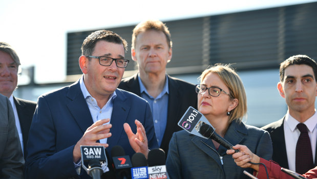 Daniel Andrews and Transport Infrastructure Minister Jacinta Allan announce the loop in August 2018.