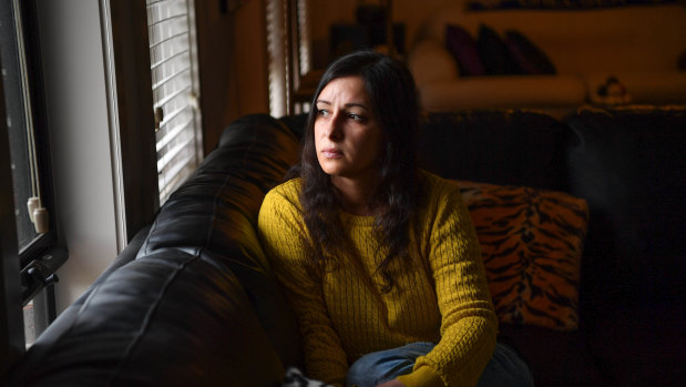 Jessica Panetta lives with chronic pain caused by endometriosis.