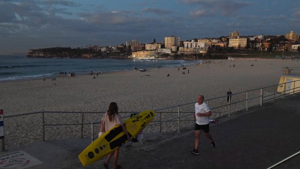 Dawn at Bondi Beach on Friday, ahead of a forecast hot autumn day.