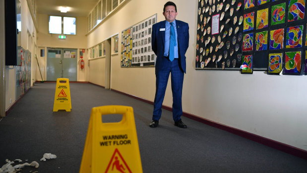 Ian Sloane said some areas at Mitcham Primary School were not being cleaned properly.