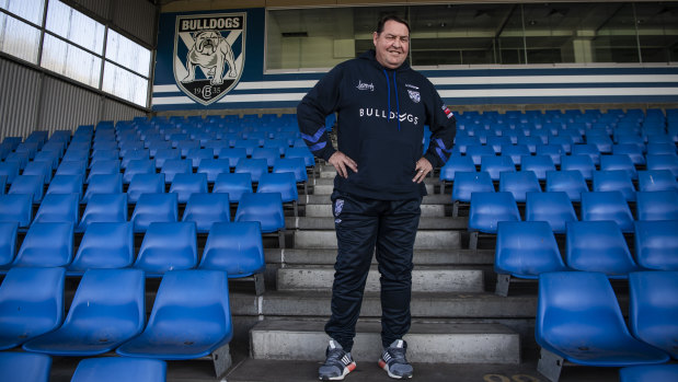 Steve Hansen spent time at Bulldogs training last year.