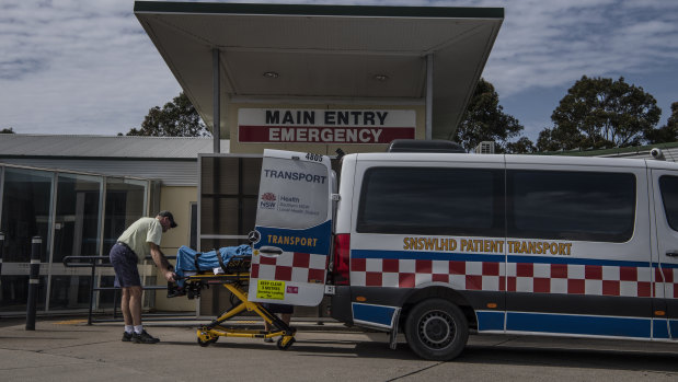 A patient being dropped off at Batemans Bay Hospital emergency department.