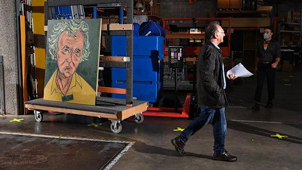 2019 Archibald winner Tony Costs delivers his 2022 portrait of friend Roger Scott.