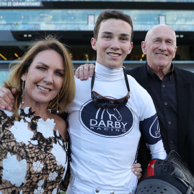 Zac Lloyd with his mum Nicola and dad Jeff after securing the Sydney apprentices title on Saturday.