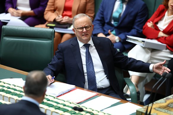 There was a big drop in FOI documents being released in full under Anthony Albanese.