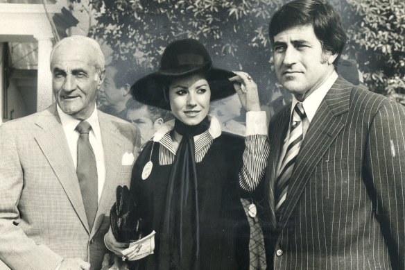 Bruce Galea (right) and his third wife Cindy Galea, along with his father Perce (far left) at Warwick Farm in 1977.