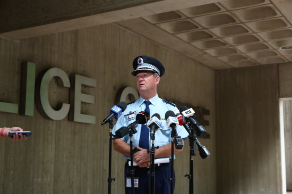 NSW Police Assistant Commissioner Tony Cooke addressed the media on Tuesday, saying: “We do not expect people to bring conflict from other places to the streets of Sydney.”