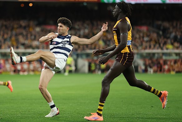 Tyson Stengle gets a quick kick away.