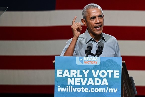 美国前总统奥巴马于 2022 年 11 月 1 日星期二在美国内华达州拉斯维加斯举行的提前投票集会上发表讲话。