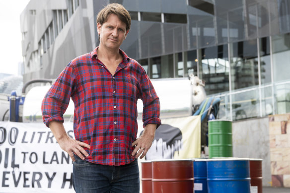 <i>War on Waste</i> host Craig Reucassel says Australians are doing the right thing when it comes to recycling and it’s now up to government to make a difference.