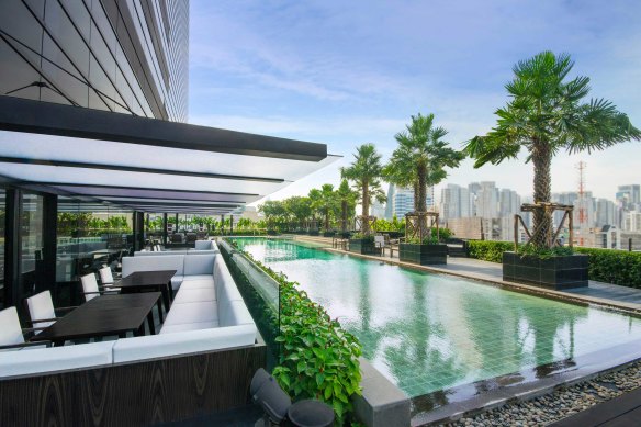 The serene high-rise infinity pool at Millennium Hilton.