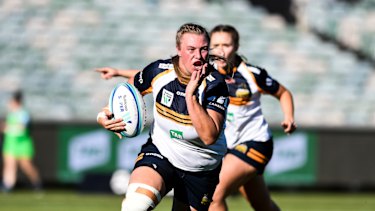 Brumbies No. 8 Tayla Stanford stampeding downfield against the Waratahs last week. 